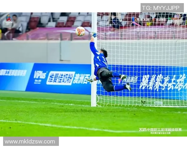 赛后分析:上海足球队与西安足球队的战术意识与表现对比探讨